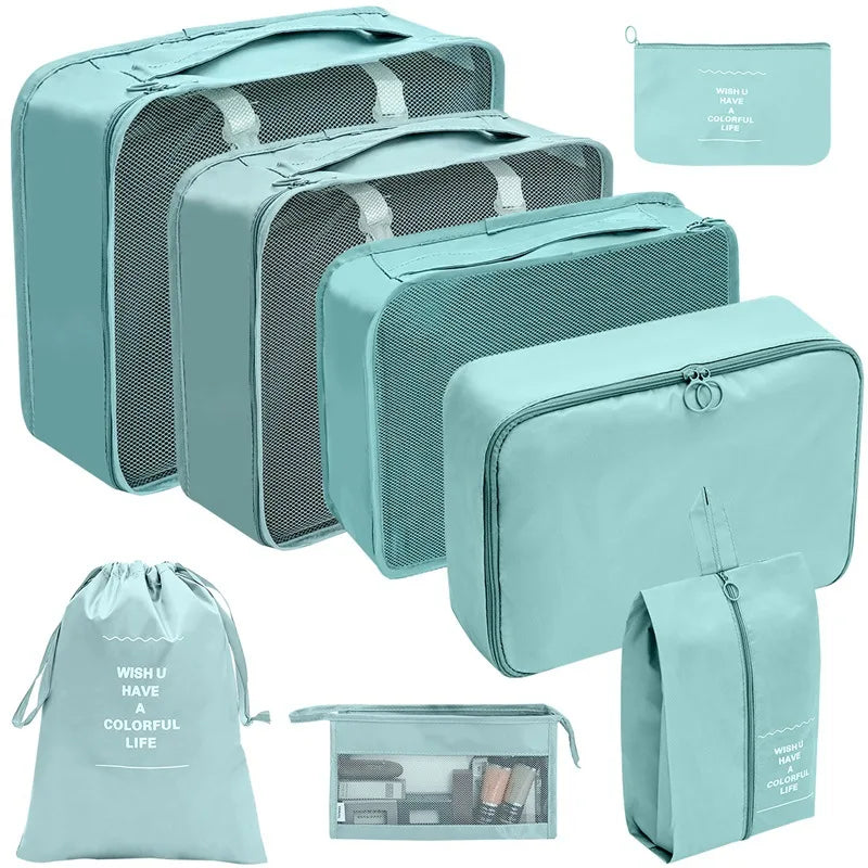 Gardez vos affaires bien organisées et gagnez de la place dans vos valises grâce à cet ensemble pratique de sacs de rangement. 
Disponible en plusieurs couleurs et tailles (7, 8, 9 ou 10 pièces).