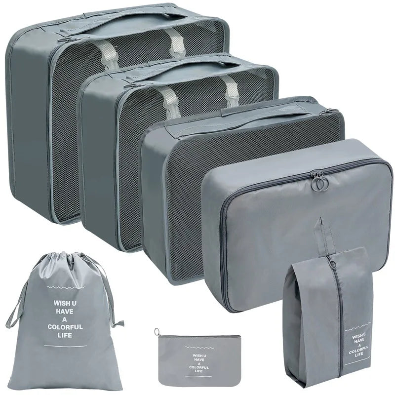 Gardez vos affaires bien organisées et gagnez de la place dans vos valises grâce à cet ensemble pratique de sacs de rangement. 
Disponible en plusieurs couleurs et tailles (7, 8, 9 ou 10 pièces).