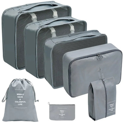 Gardez vos affaires bien organisées et gagnez de la place dans vos valises grâce à cet ensemble pratique de sacs de rangement. 
Disponible en plusieurs couleurs et tailles (7, 8, 9 ou 10 pièces).