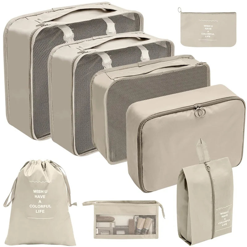 Gardez vos affaires bien organisées et gagnez de la place dans vos valises grâce à cet ensemble pratique de sacs de rangement. 
Disponible en plusieurs couleurs et tailles (7, 8, 9 ou 10 pièces).