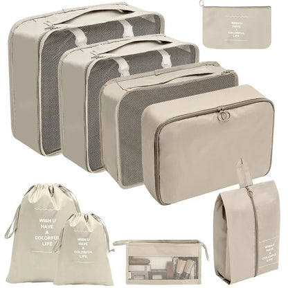 Gardez vos affaires bien organisées et gagnez de la place dans vos valises grâce à cet ensemble pratique de sacs de rangement. 
Disponible en plusieurs couleurs et tailles (7, 8, 9 ou 10 pièces).