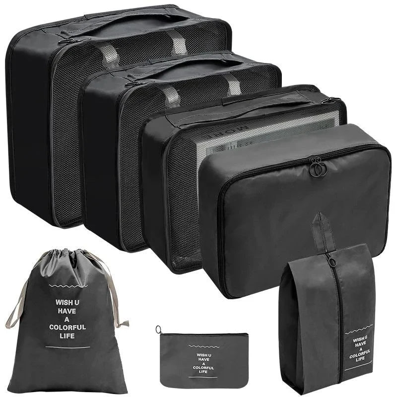 Gardez vos affaires bien organisées et gagnez de la place dans vos valises grâce à cet ensemble pratique de sacs de rangement. 
Disponible en plusieurs couleurs et tailles (7, 8, 9 ou 10 pièces).